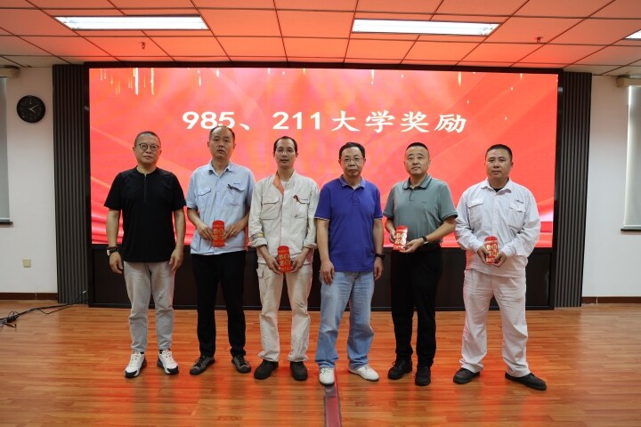 65c9f2aa21482384a3962136a6768859