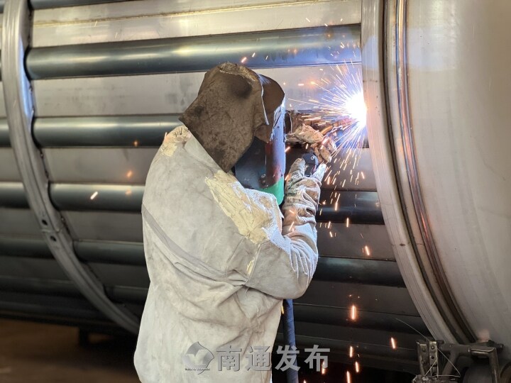 80d63e279576c42f8651d6cb92a81d0f